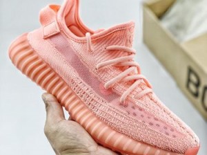 yeezy 桃红色 350V2 男女同款运动鞋，清新甜美，时尚百搭